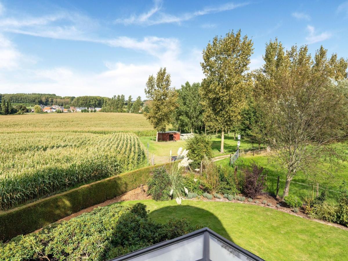 Stunning Holiday Home In Oombergen With Terrace And Garden Zottegem エクステリア 写真
